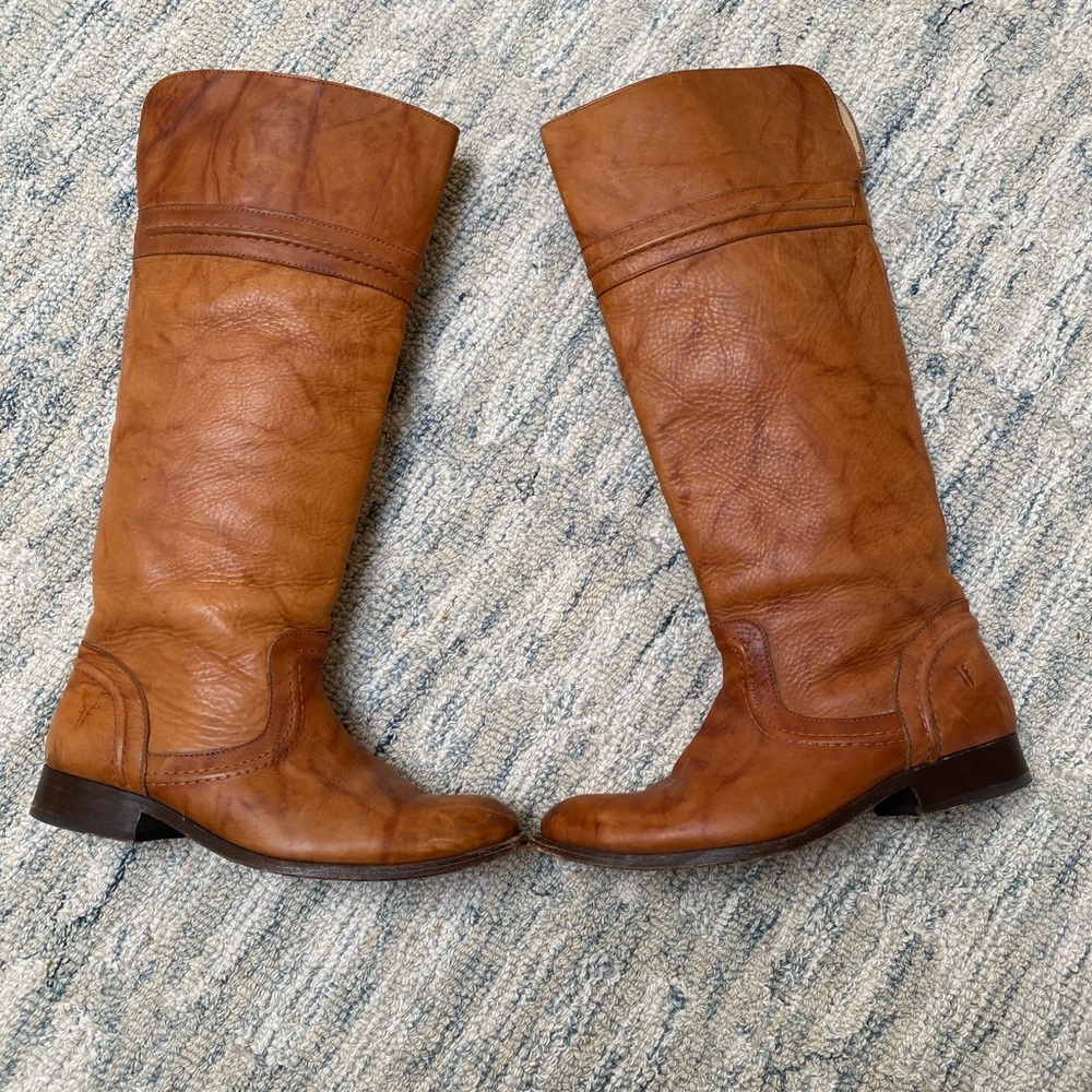 Knee high Frye riding boots in cognac